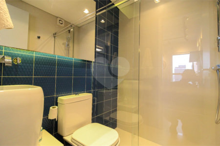 Apartamento à venda com 2 quartos, sendo 1 suíte, em Vila Olímpia, São Paulo, SP