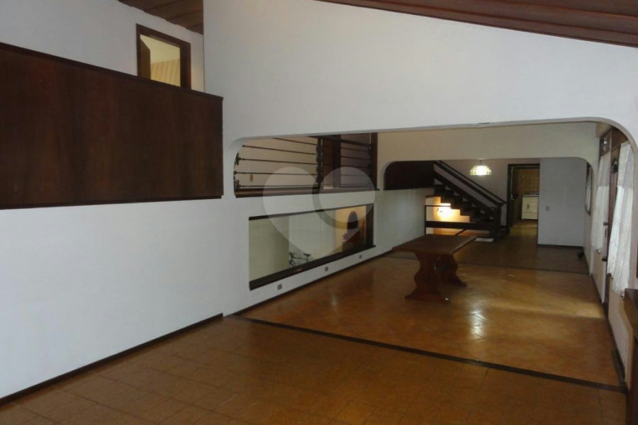 Sobrado à venda com 5 suítes em Tremembé, São Paulo, SP