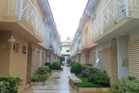 Casa à venda com 3 quartos, sendo 1 suíte,  no condomínio Jardim das Palmas, São Paulo - SP