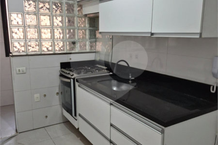 Apartamento à venda com 3 quartos, sendo 1 suíte,  em Cidade São Francisco, São Paulo, SP