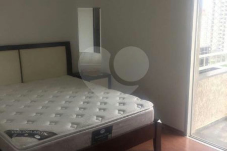 Apartamento à venda com 3 suítes em Jardim Londrina, São Paulo, SP