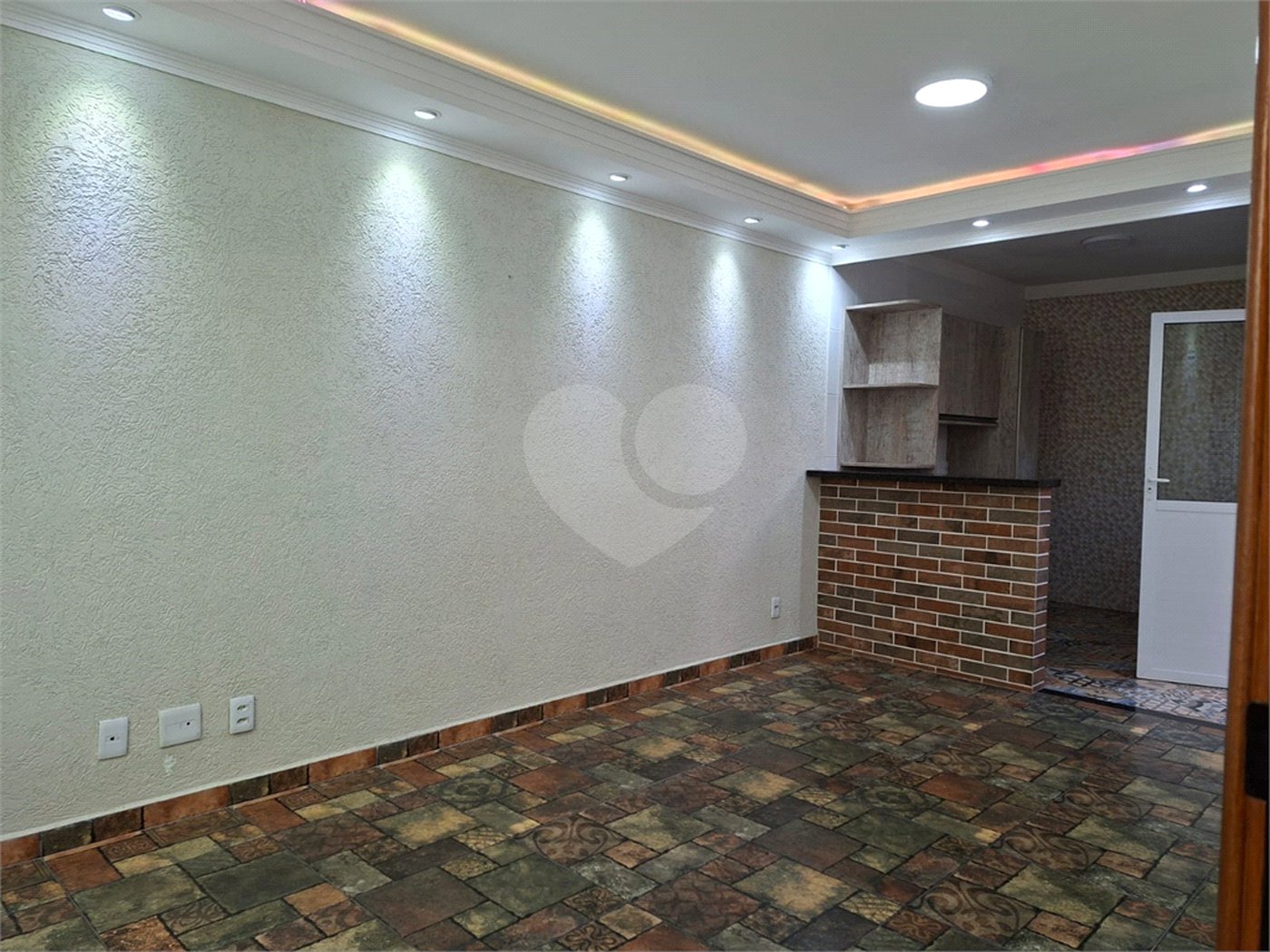 Casa à venda ou para alugar com 2 suítes no condomínio Residencial Alvorada Tucuruvi I, São Paulo - SP