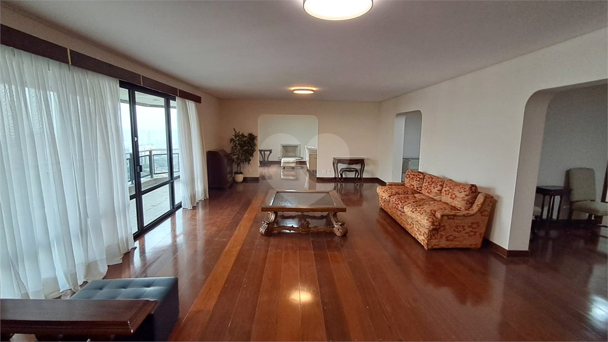 Apartamento para alugar com 4 quartos, sendo 3 suítes, em Santo Amaro, São Paulo, SP