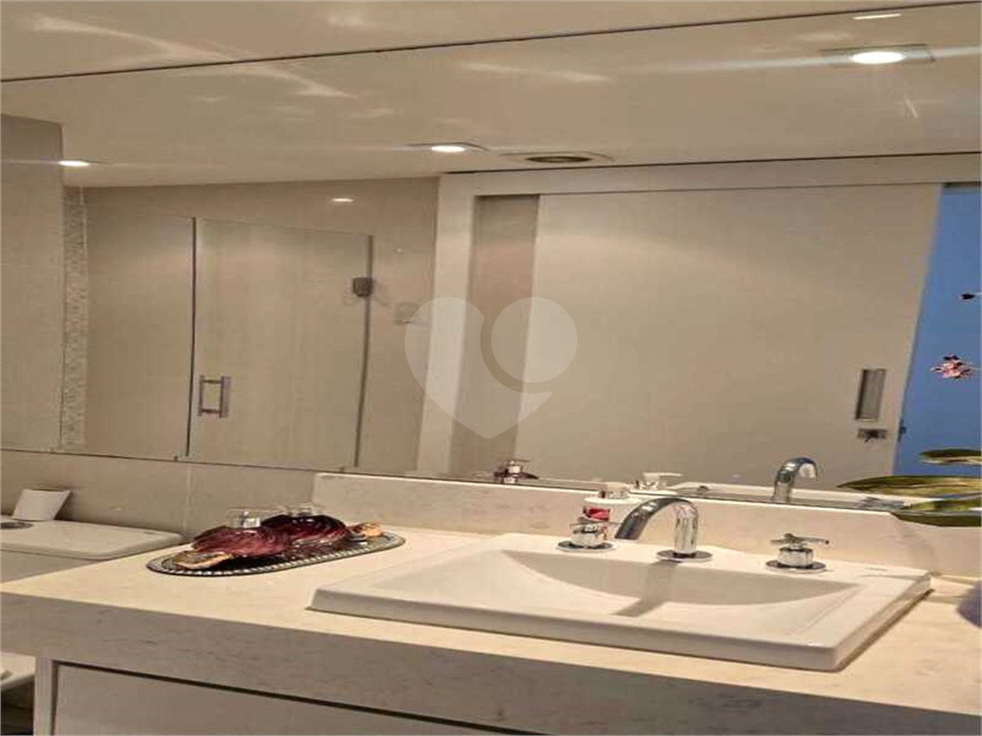 Apartamento à venda com 2 quartos, sendo 1 suíte,  em Vila Gertrudes, São Paulo, SP