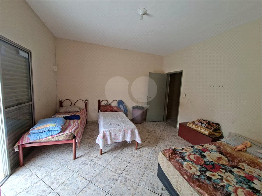 Casa à venda com 4 quartos, sendo 1 suíte,  em Vila Santa Maria, Guarulhos, SP
