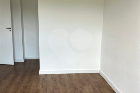 Apartamento à venda com 1 suíte em Vila Thais, Atibaia, SP