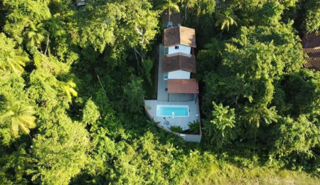 Sobrado com 3 dormitórios à venda, 269 m² por R$ 1.280.000,00 - Sertão do Camburi - São Sebastião/SP