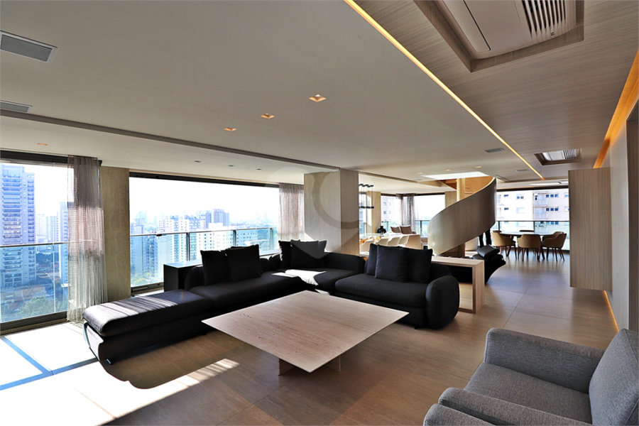 Apartamento à venda com 4 suítes em Santana, São Paulo, SP