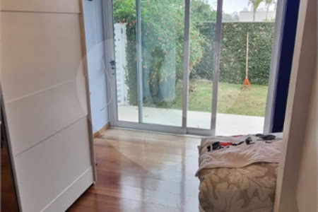 Casa à venda com 5 quartos, sendo 2 suítes, no condomínio Swiss Park, São Bernardo do Campo - SP