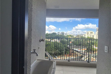 Apartamento à venda com 3 quartos, sendo 1 suíte, em Vila Anastácio, São Paulo, SP