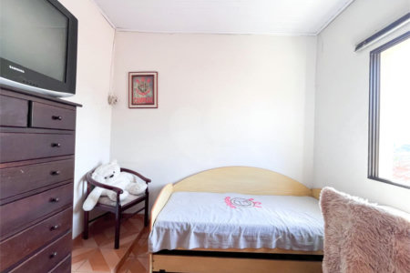 Casa à venda com 3 quartos em Chora Menino, São Paulo, SP