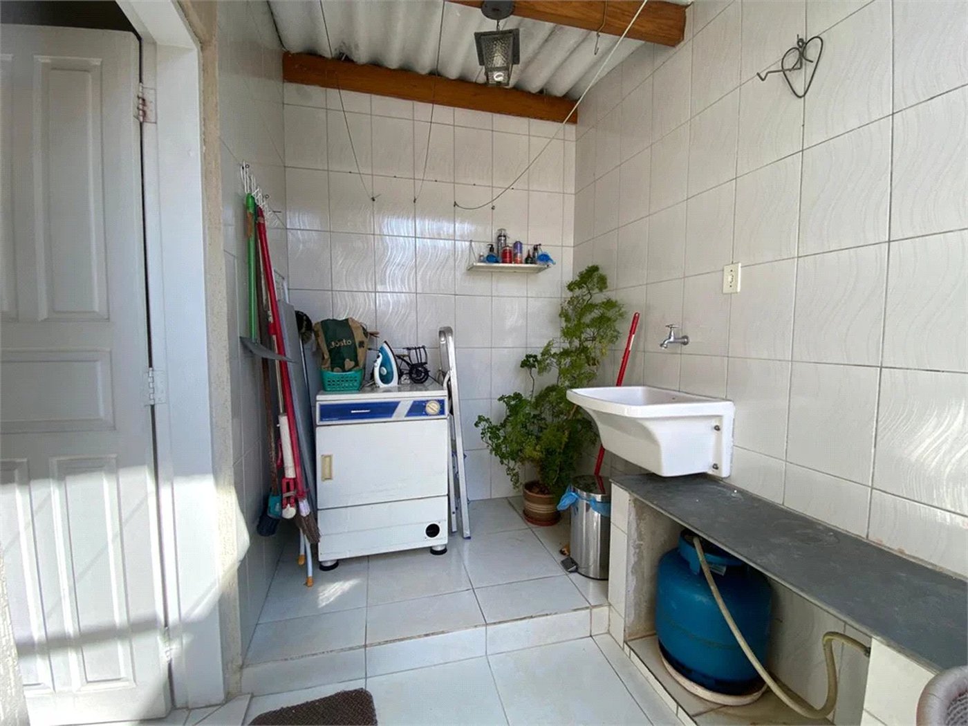 Sobrado à venda com 3 quartos, sendo 1 suíte, em Vila Ipojuca, São Paulo, SP
