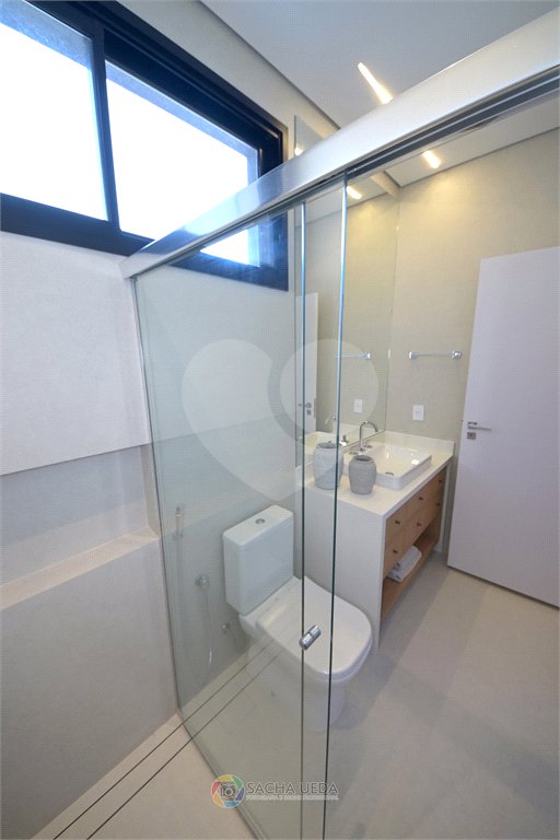 Casa à venda com 4 suítes no condomínio Villa dos Pinheiros, Indaiatuba - SP