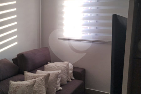 Apartamento à venda com 3 quartos, sendo 1 suíte,  em Jardim Ester Yolanda, São Paulo, SP