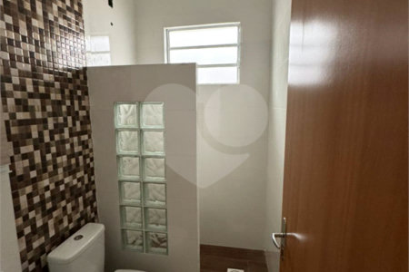 Casa com 02 Dormitórios á venda, em Cidade Aracy 2.