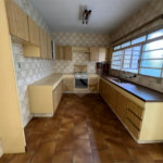 Casa à venda com 3 quartos, sendo 1 suíte, em Vila Vianelo, Jundiaí, SP