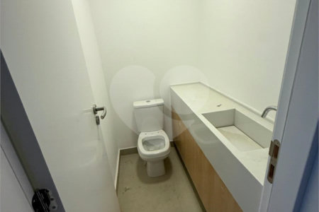 Apartamento para alugar com 3 suítes em Vila Helena, Atibaia, SP