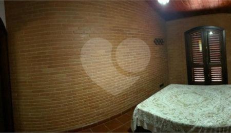 Casa à venda com 3 quartos, sendo 1 suíte, no condomínio Chacarás Bela Vista, Mairiporã - SP