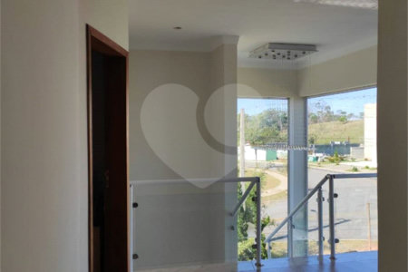 Casa à venda com 4 quartos, sendo 3 suítes,  no condomínio Aruã Brisas II, Mogi das Cruzes - SP