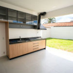 Casa à venda com 3 suítes em Vila Santista, Atibaia, SP