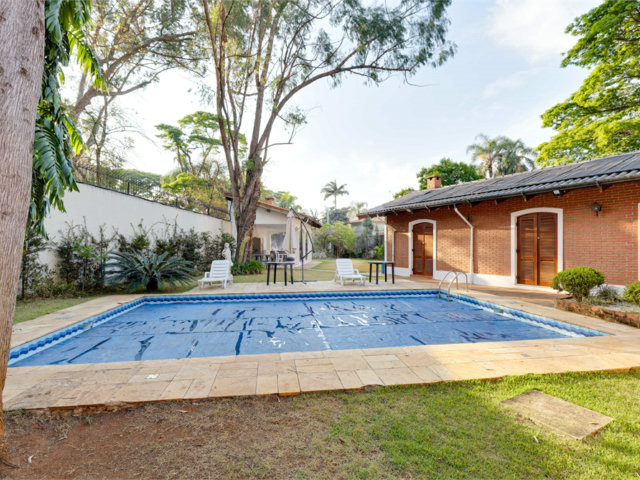 Casa Térrea à venda com 5 quartos, sendo 2 suítes,  em Alto da Boa Vista, São Paulo, SP