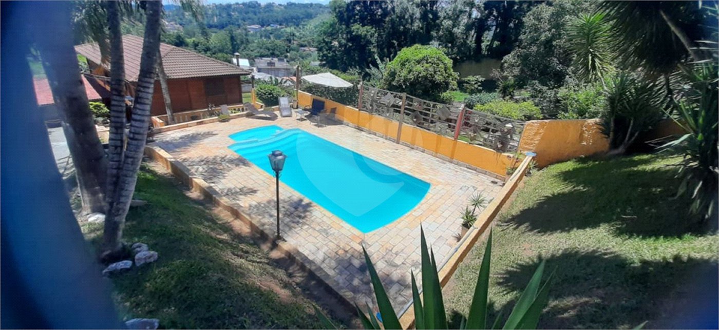 Chácara à venda com 5 quartos, sendo 2 suítes, em Terra Preta (terra Preta), Mairiporã, SP