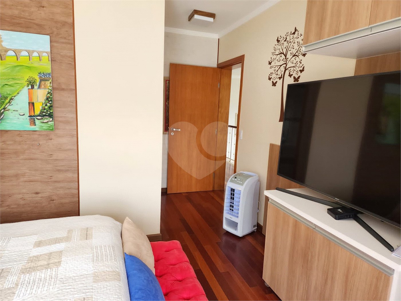 Casa à venda com 4 suítes no condomínio Pedra Grande, Atibaia - SP