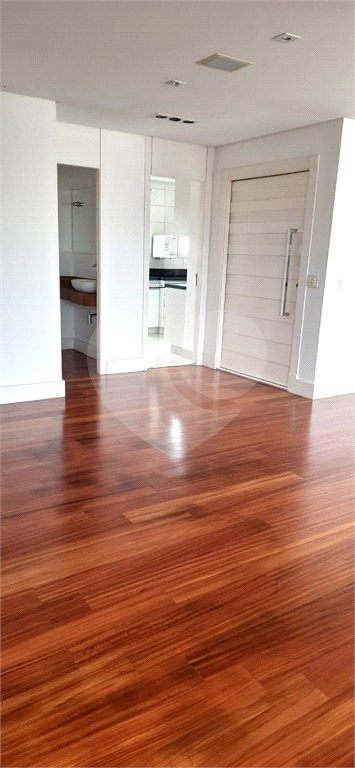 Apartamento à venda com 4 quartos, sendo 3 suítes, em Cambuci, São Paulo, SP