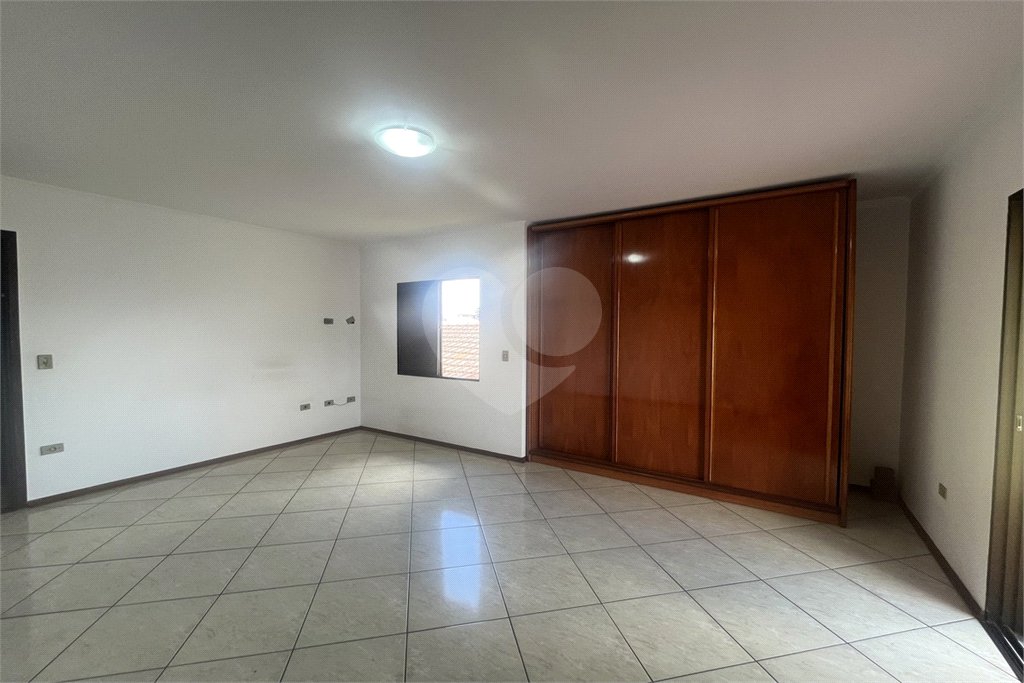 Sobrado à venda com 5 quartos, sendo 2 suítes,  em Jaçanã, São Paulo, SP