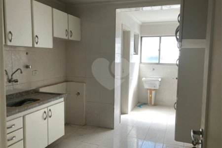 Ótimo apartamento em Moema- Oportunidade!!!