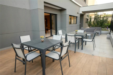 Apartamento à venda com 3 quartos, sendo 1 suíte,  em Planalto Paulista, São Paulo, SP
