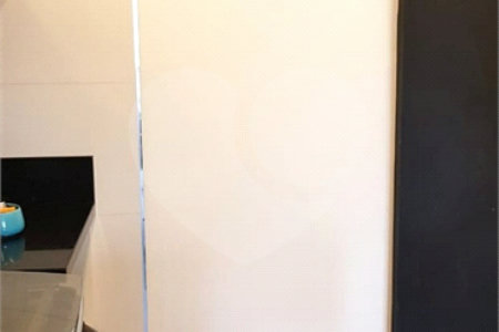 Apartamento à venda com 3 quartos, sendo 1 suíte, em Moema, São Paulo, SP