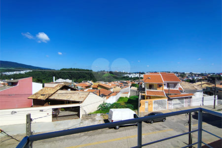 Casa à venda com 3 quartos, sendo 1 suíte,  em Horto Santo Antonio, Jundiaí, SP