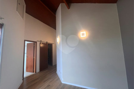 Sobrado à venda com 3 quartos, sendo 1 suíte, em Cidade Parquelandia, Mogi das Cruzes, SP