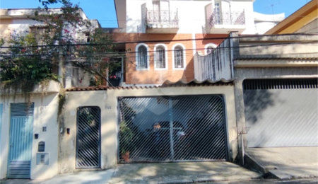 Sobrado à venda com 3 quartos, sendo 1 suíte,  em Tremembé, São Paulo, SP