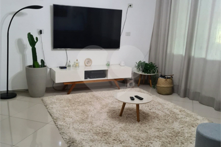 Sobrado à venda com 5 quartos, sendo 2 suítes, em Vila Guilherme, São Paulo, SP