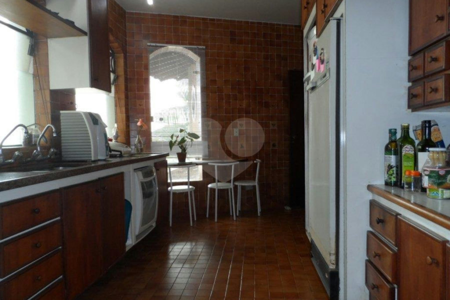 Casa Térrea à venda com 3 suítes em Jardim Franca, São Paulo, SP