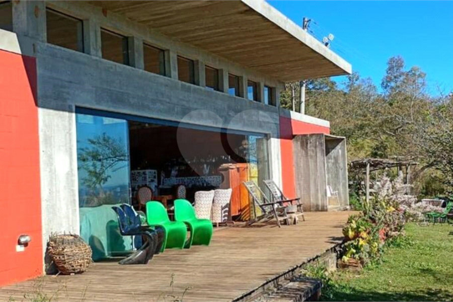 Chácara à venda com 2 suítes em Boa Vista, Piracaia, SP