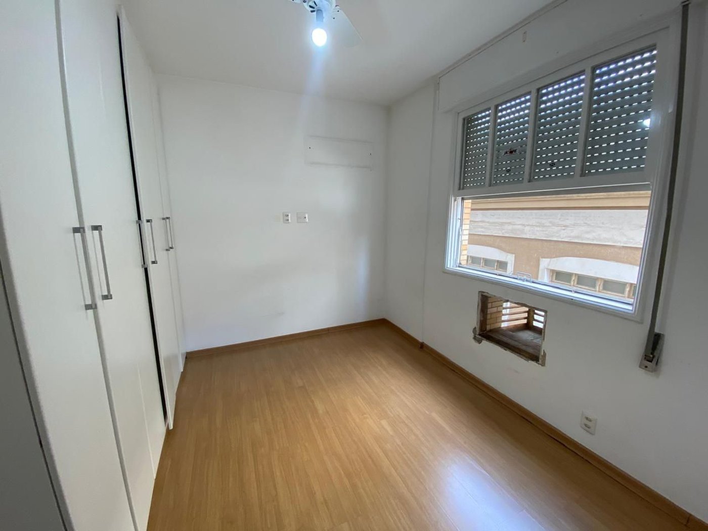 Apartamento com 3 dormitórios à venda, 133 m² por R$ 800.000,00 - Gonzaga - Santos/SP