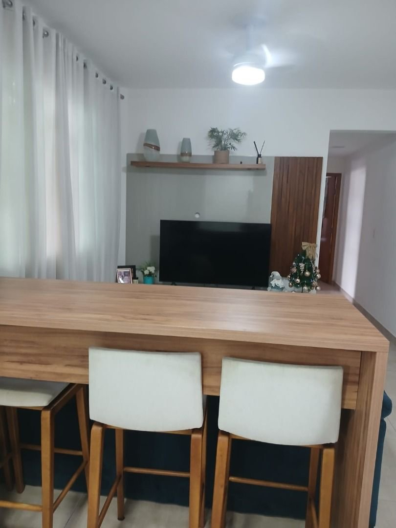 Apartamento com 2 dormitórios à venda, 62 m² por R$ 390.000,00 - Marapé - Santos/SP
