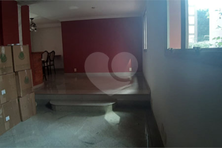 Apartamento à venda com 3 quartos, sendo 1 suíte, em Pinheiros, São Paulo, SP