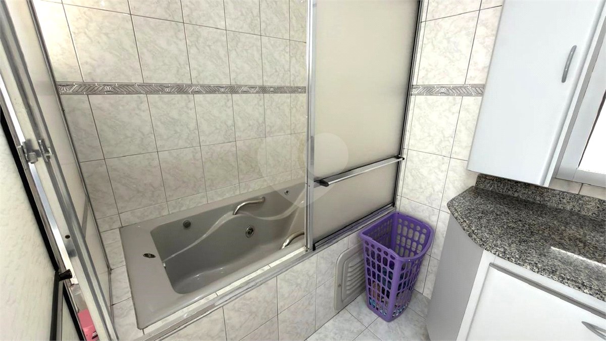 Sobrado à venda com 3 quartos, sendo 1 suíte, em Vila Darli, São Paulo, SP