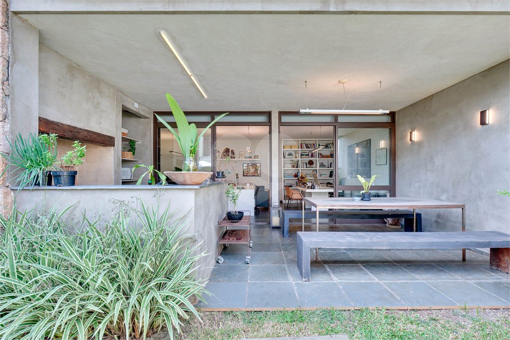 Casa à venda com 3 suítes em Alto da Boa Vista, São Paulo, SP