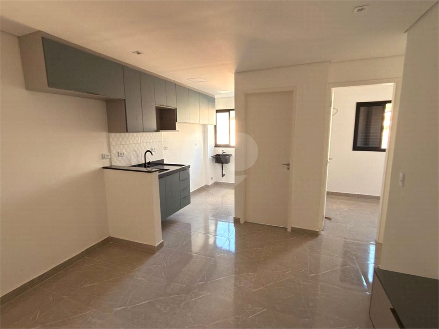 Apartamento à venda com 2 quartos em Parque Vitória, São Paulo, SP