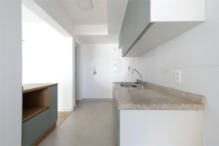 Apartamento à venda com 3 suítes em Vila Anastácio, São Paulo, SP