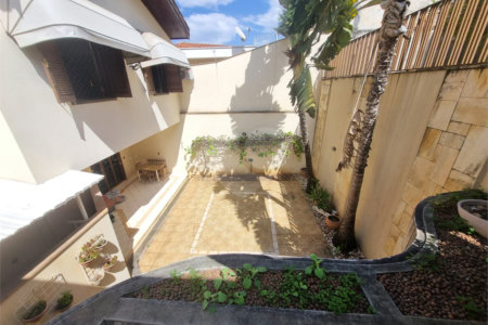 Sobrado à venda com 3 quartos, sendo 1 suíte,  em Vila Trujillo, Sorocaba, SP