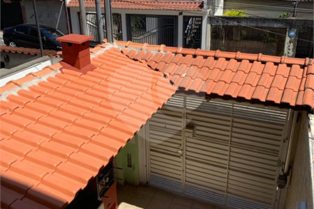 Sobrado à venda com 3 quartos, sendo 1 suíte,  em Vila Gumercindo, São Paulo, SP