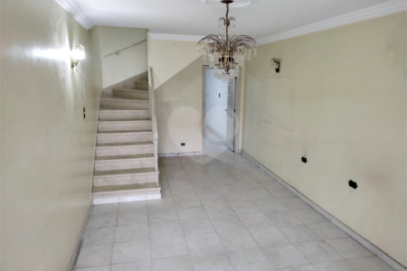 Sobrado à venda com 2 quartos em Água Fria, São Paulo, SP