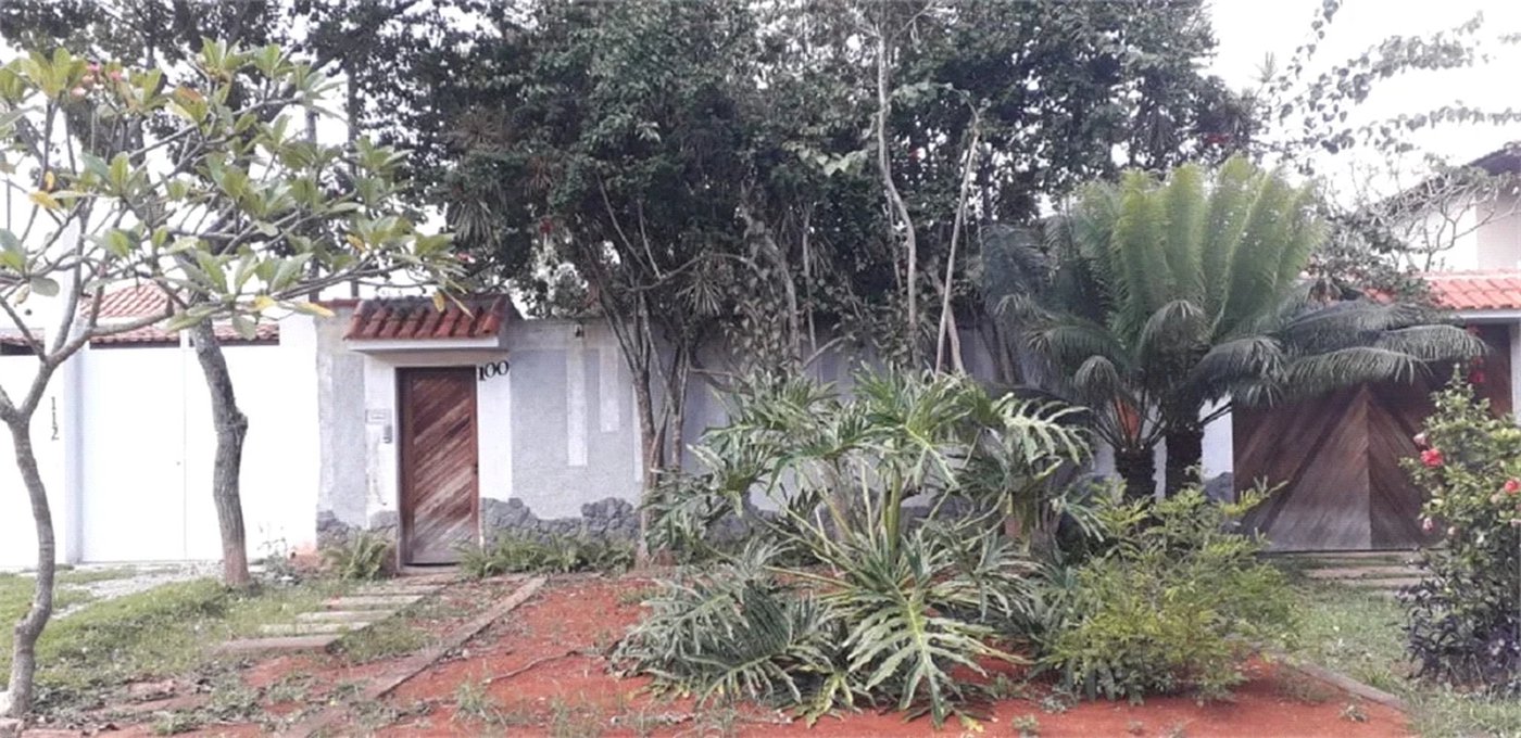 Casa à venda com 4 quartos, sendo 2 suítes, em Jardim Santa Helena, São Paulo, SP