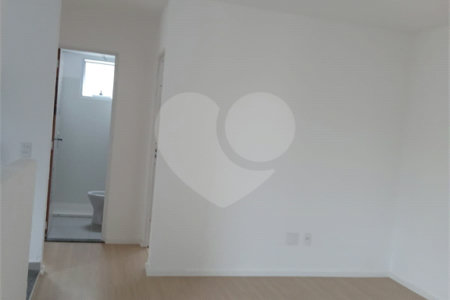 Apartamento para alugar com 2 quartos em Santa Cruz, Rio de Janeiro, RJ
